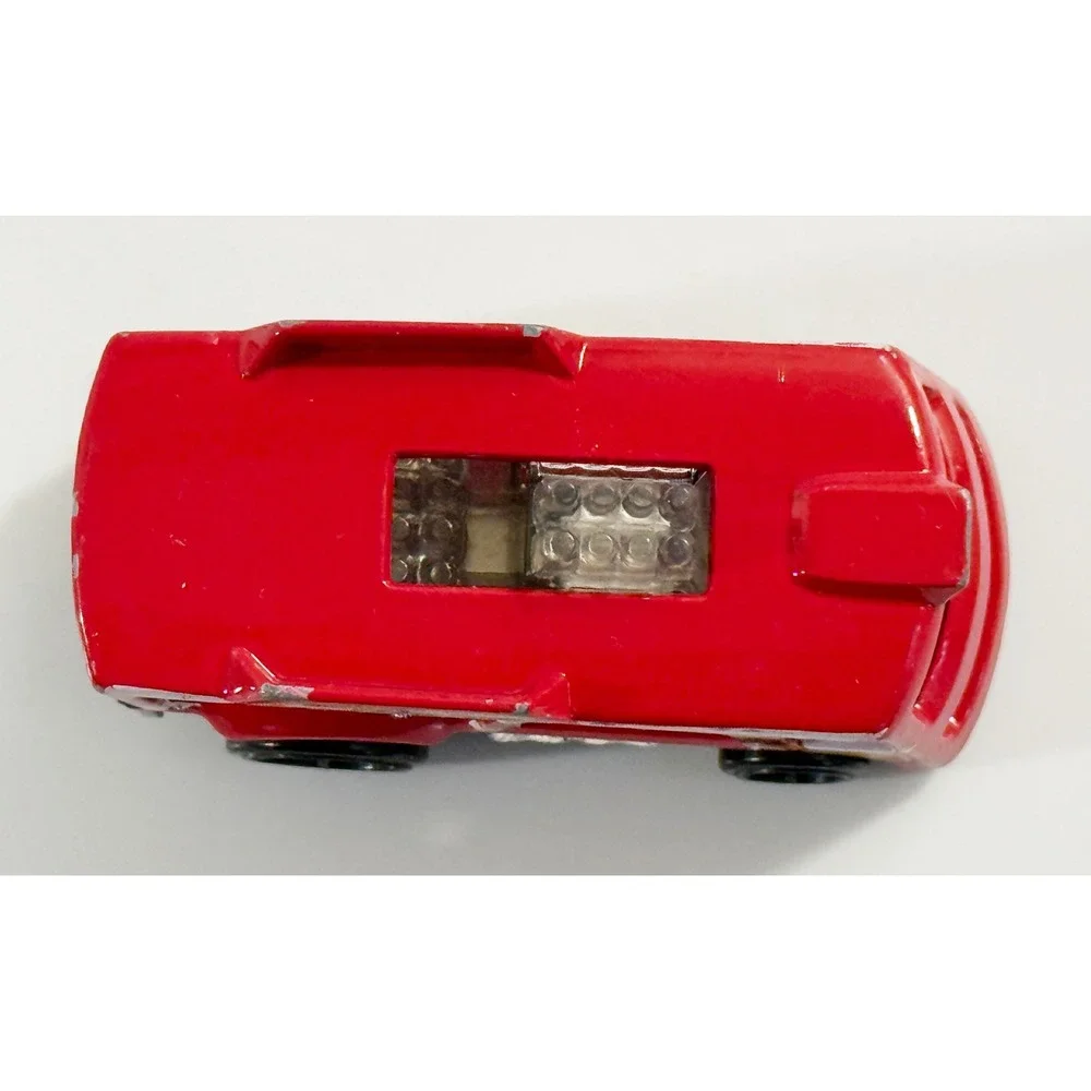 Hot Wheels Dairy Delivery Diecast Truck Red Good‎ 1:64 Scale Racing Decals